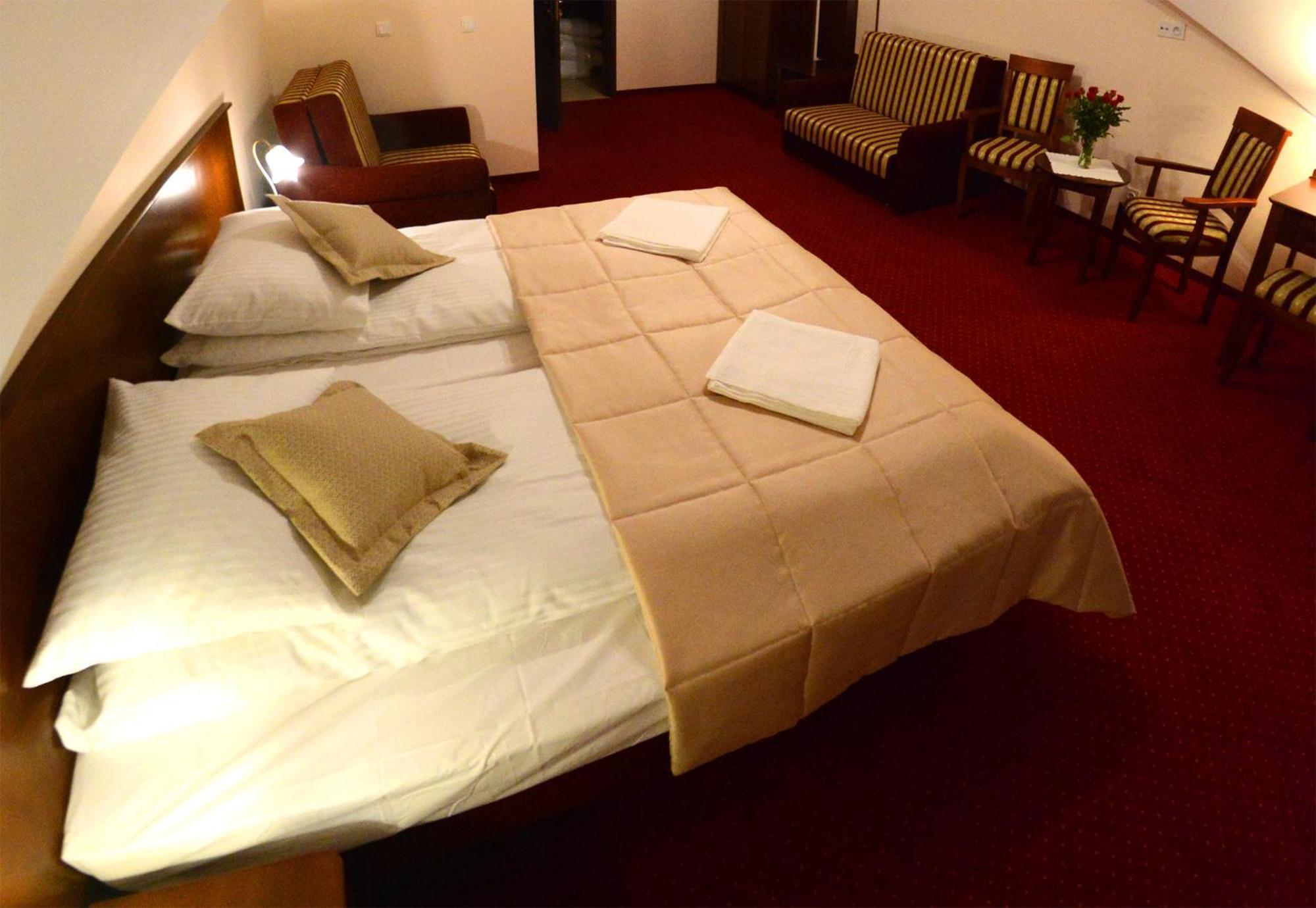 Dworek Jamnenski Łazy Zimmer foto