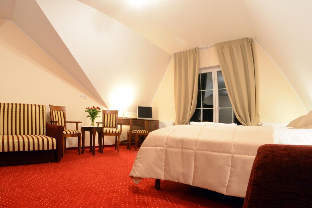 Dworek Jamnenski Łazy Zimmer foto